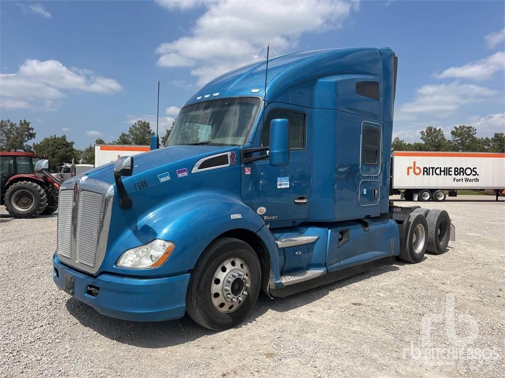 Kenworth T680 Motrici e Trattori Stradali