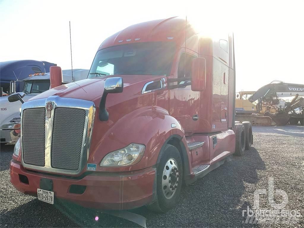 Kenworth T680 Motrici e Trattori Stradali