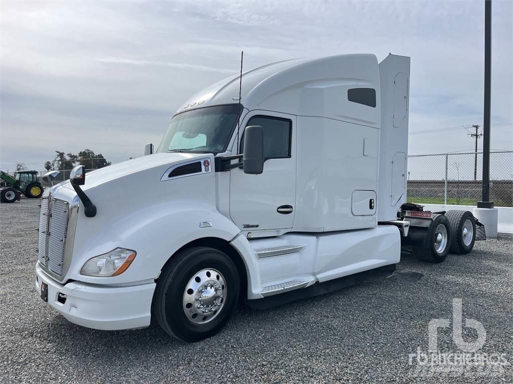 Kenworth T680 Motrici e Trattori Stradali