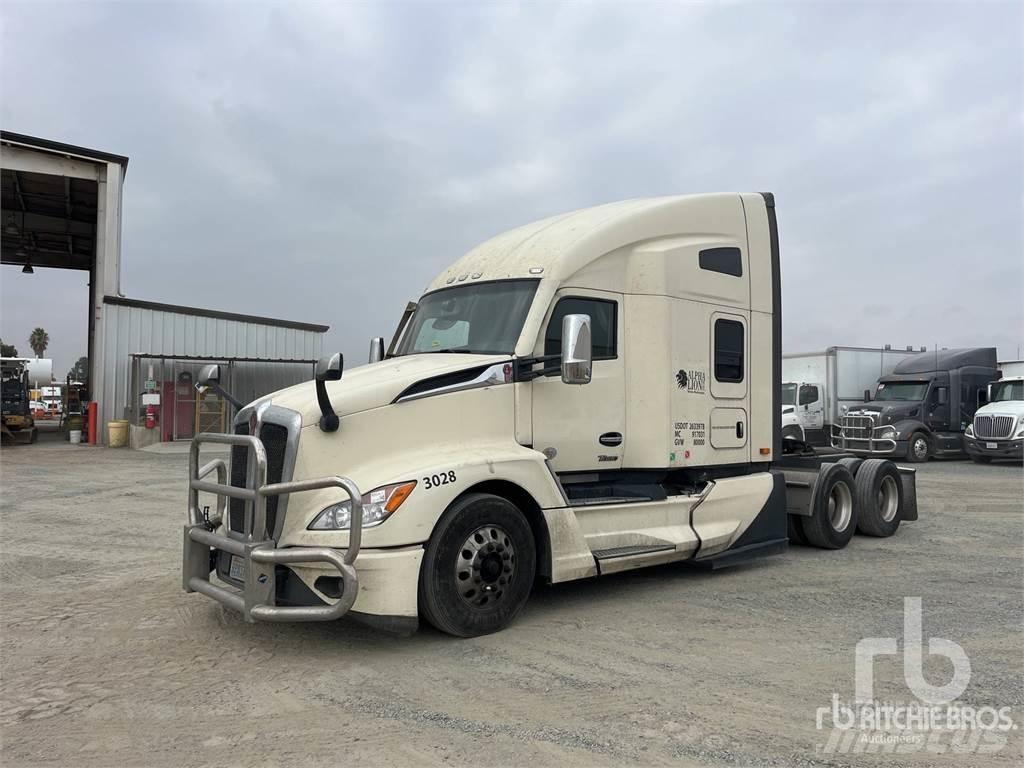 Kenworth T680 Motrici e Trattori Stradali