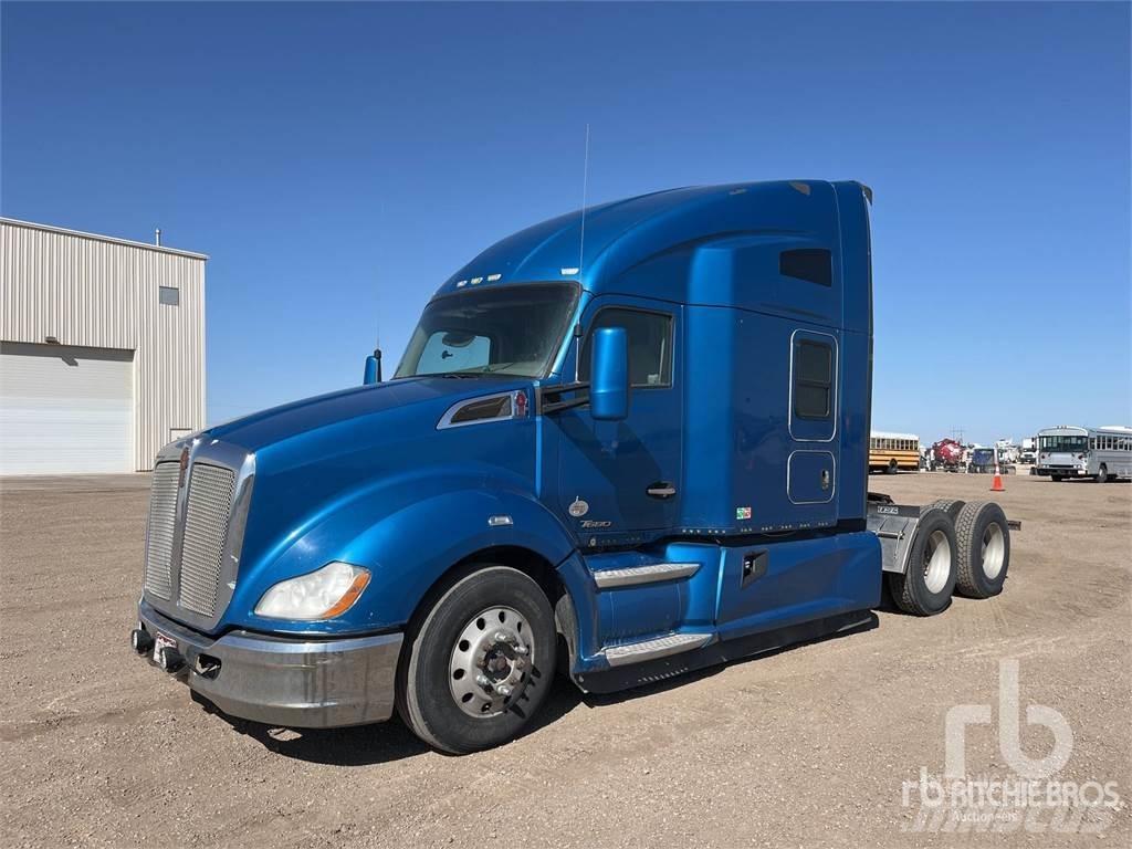 Kenworth T680 Motrici e Trattori Stradali
