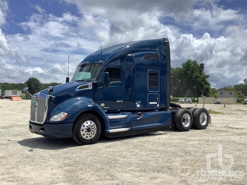 Kenworth T680 Motrici e Trattori Stradali