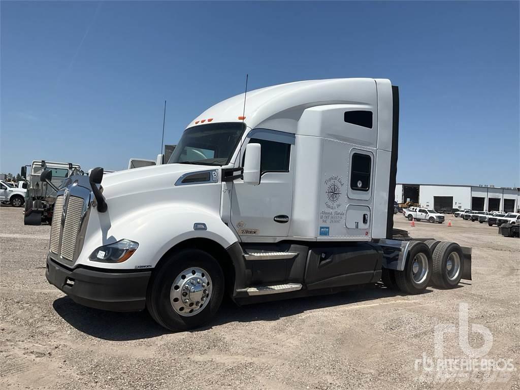 Kenworth T680 Motrici e Trattori Stradali
