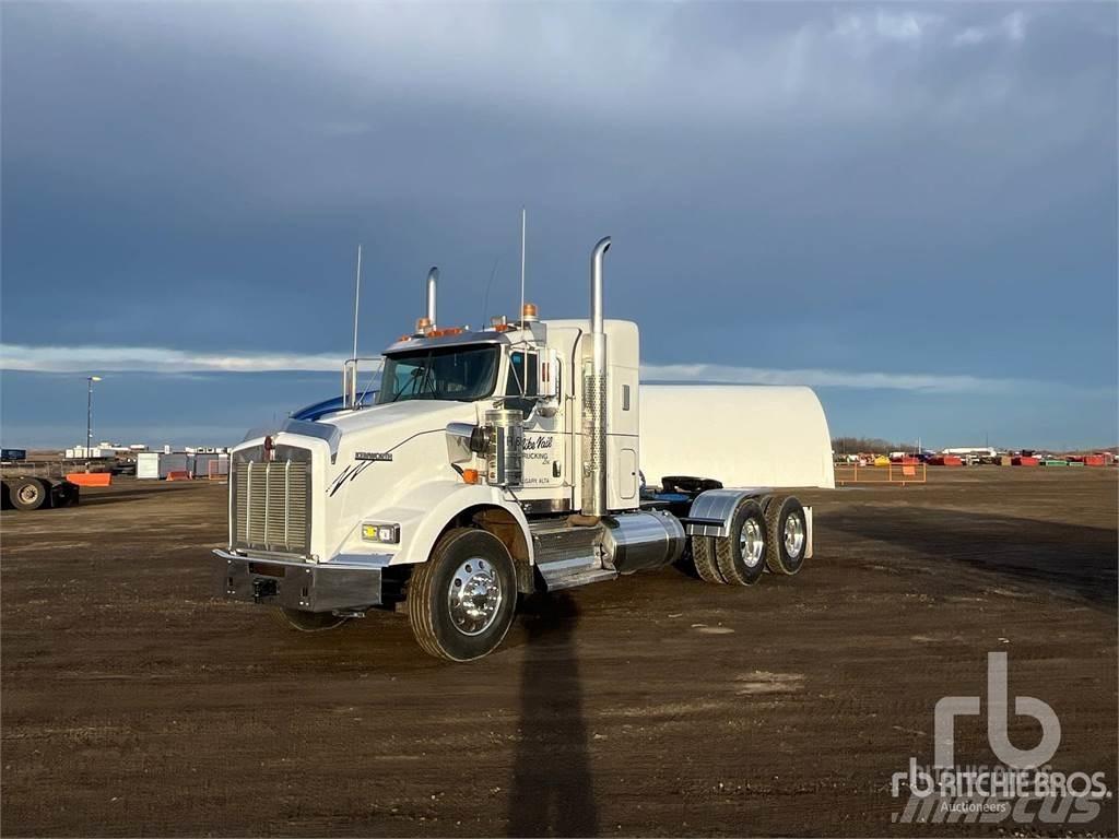 Kenworth T800 Motrici e Trattori Stradali