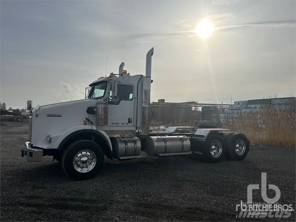 Kenworth T800 Motrici e Trattori Stradali