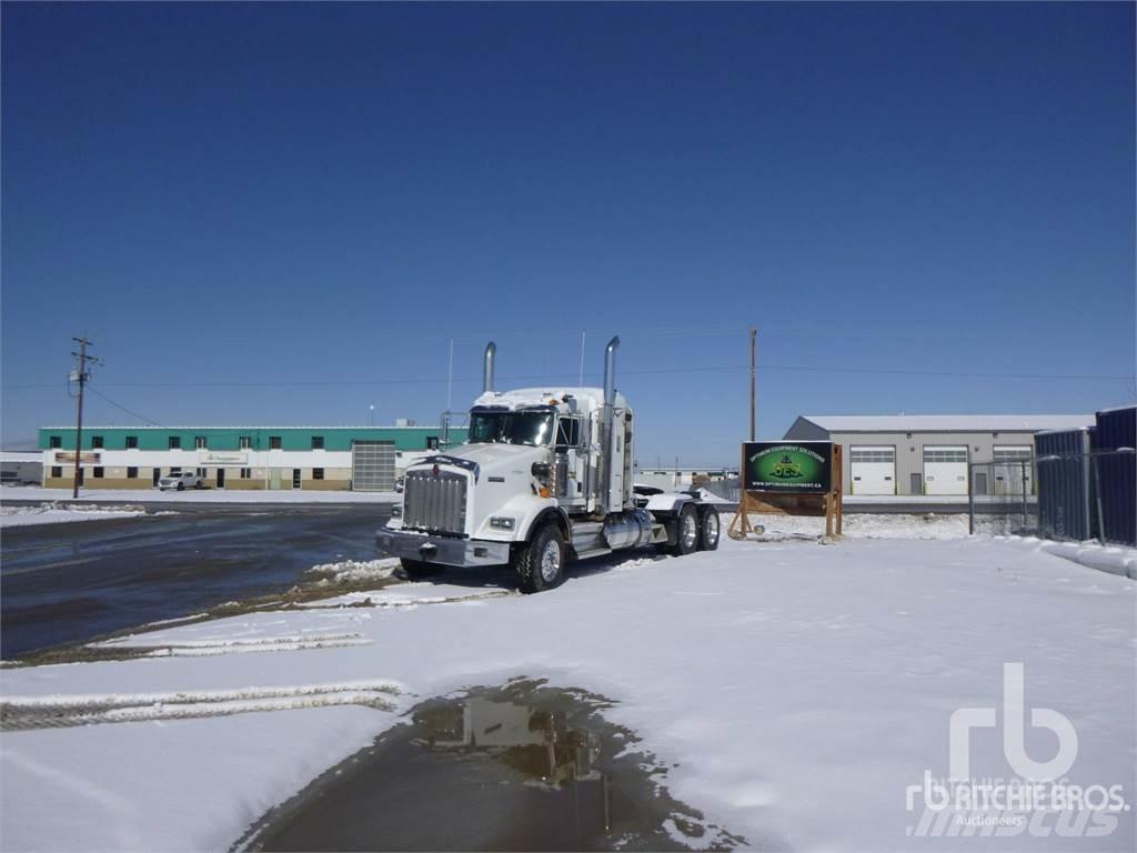 Kenworth T800 Motrici e Trattori Stradali