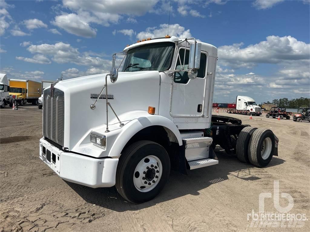 Kenworth T800 Motrici e Trattori Stradali