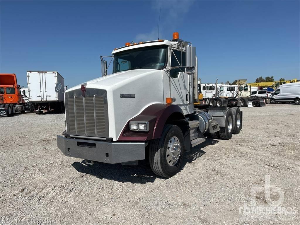 Kenworth T800 Motrici e Trattori Stradali