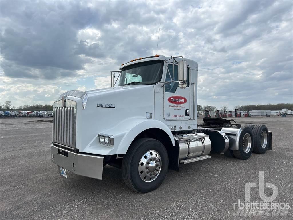 Kenworth T800 Motrici e Trattori Stradali