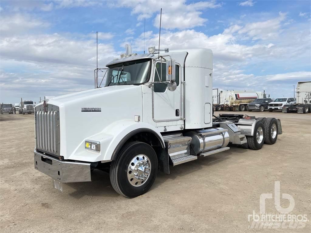 Kenworth T800 Motrici e Trattori Stradali