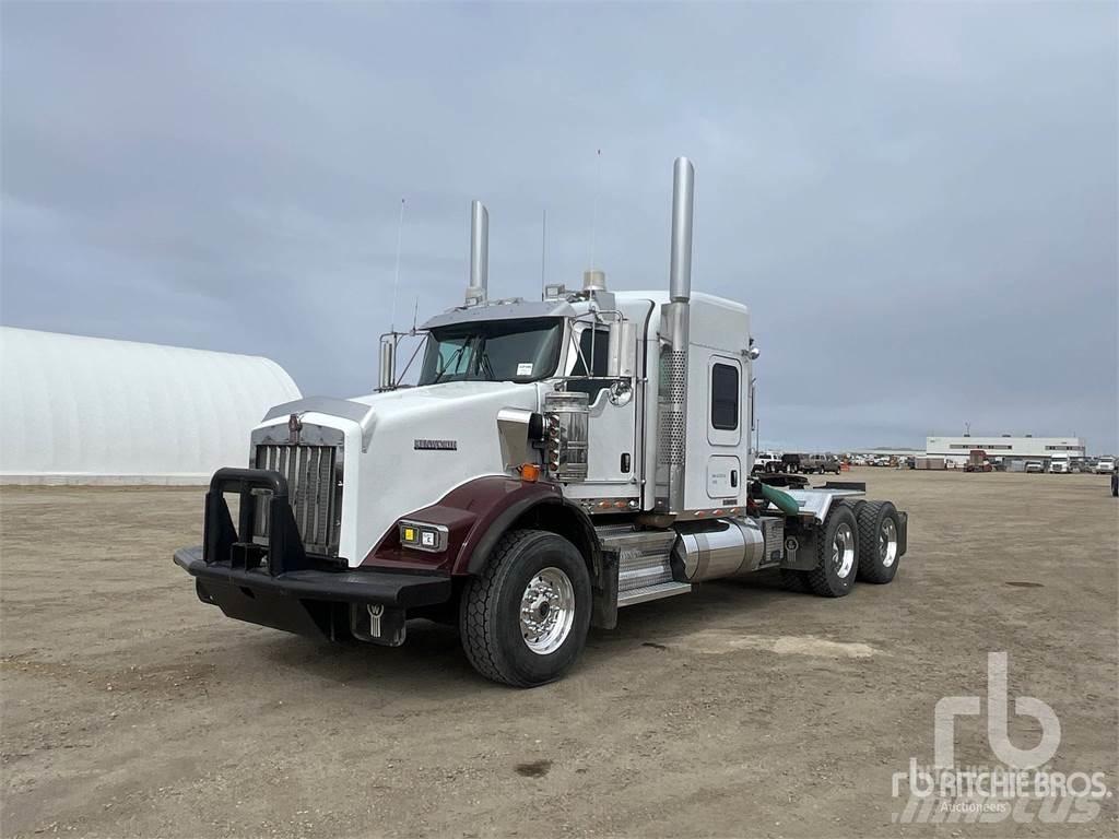 Kenworth T800 Motrici e Trattori Stradali