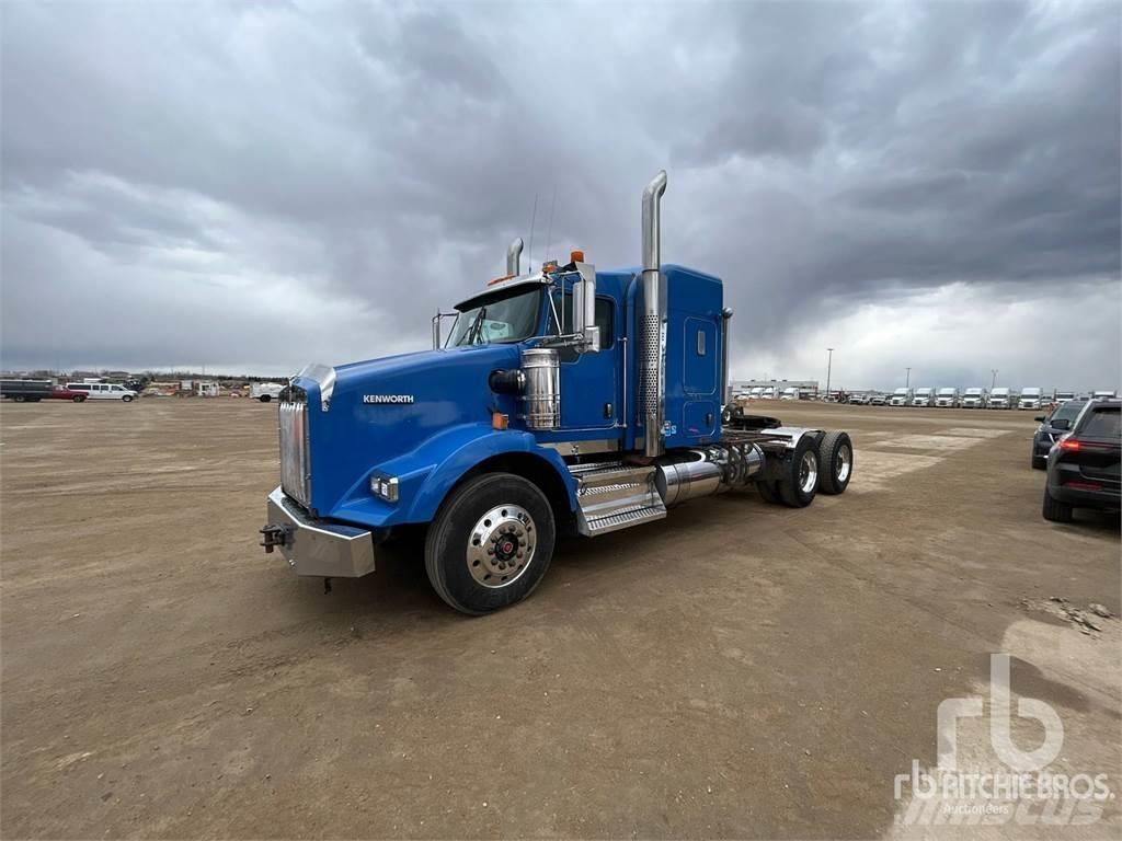 Kenworth T800 Motrici e Trattori Stradali