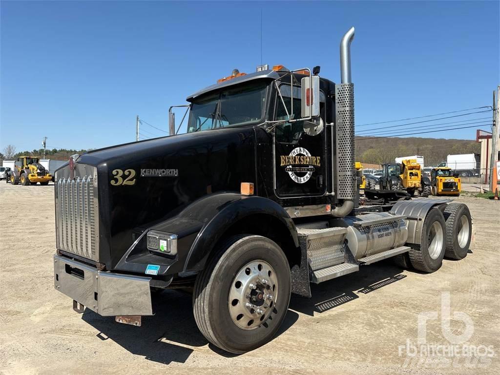 Kenworth T800 Motrici e Trattori Stradali