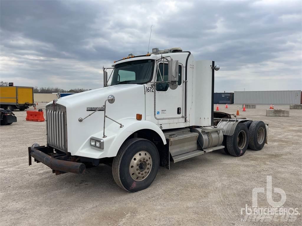 Kenworth T800 Motrici e Trattori Stradali