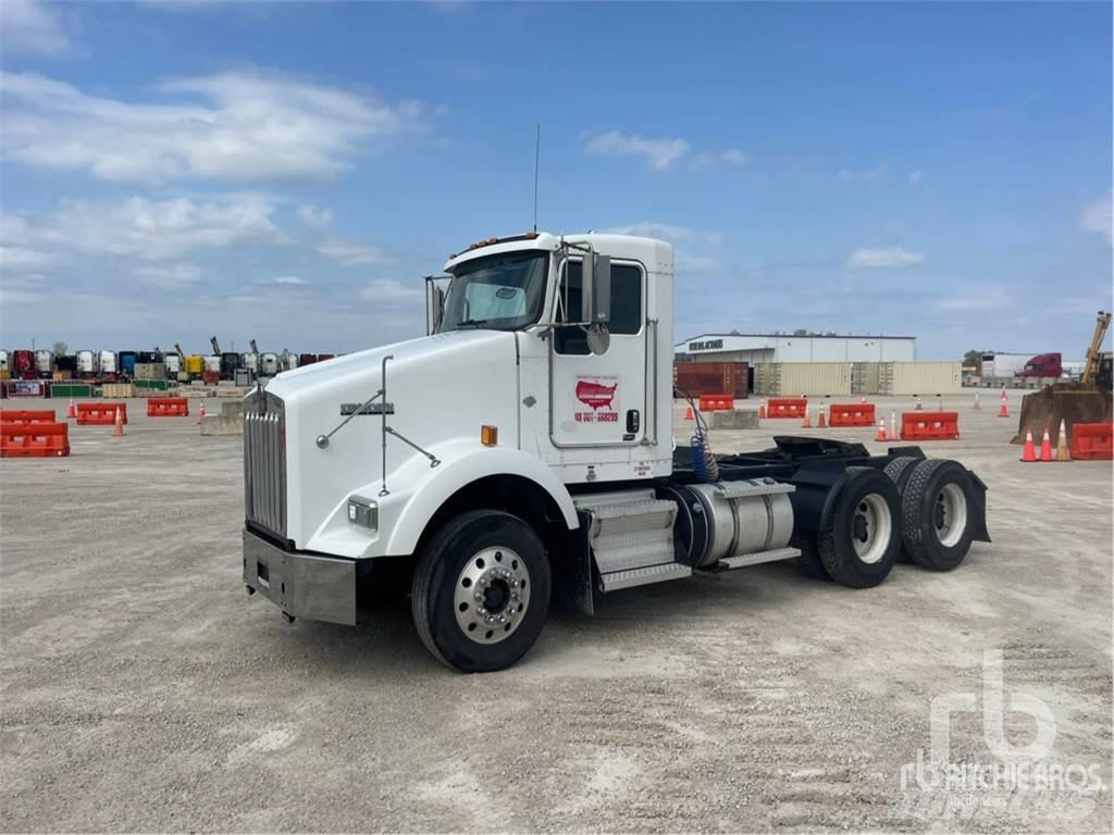 Kenworth T800 Motrici e Trattori Stradali