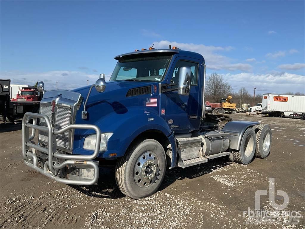 Kenworth T880 Motrici e Trattori Stradali