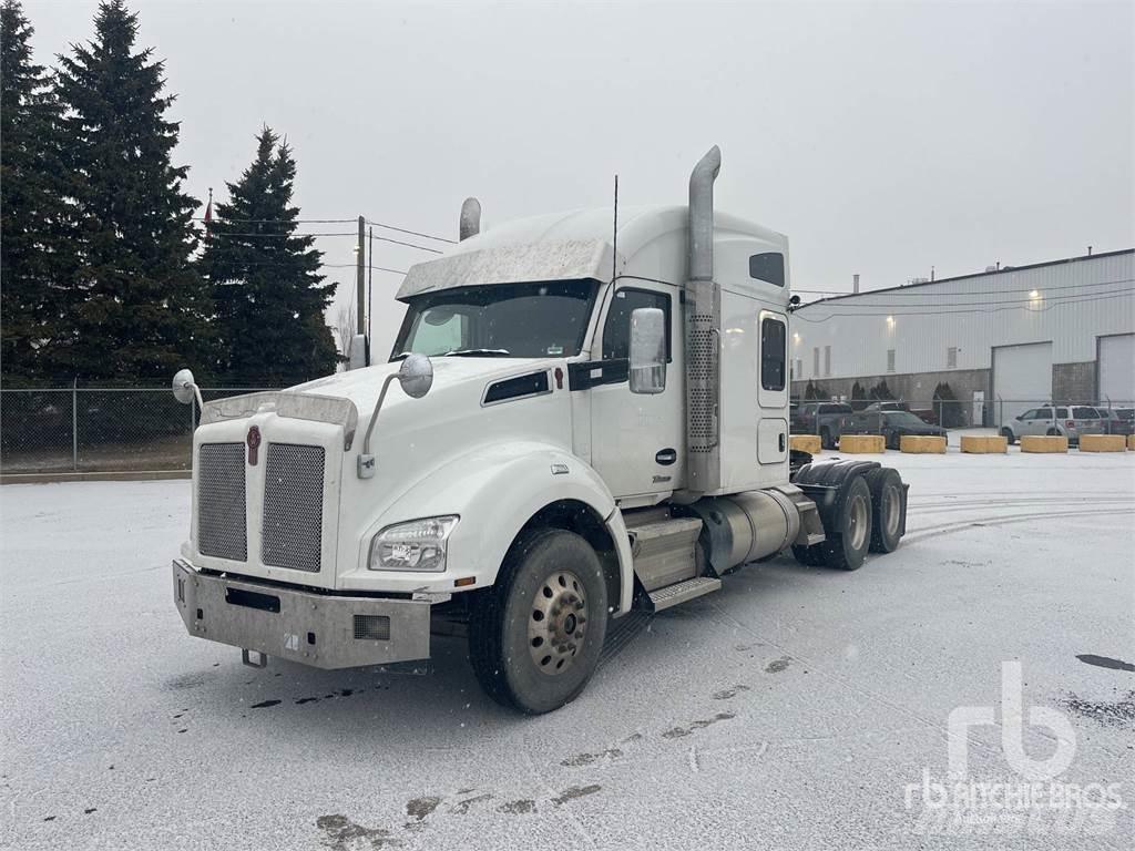 Kenworth T880 Motrici e Trattori Stradali