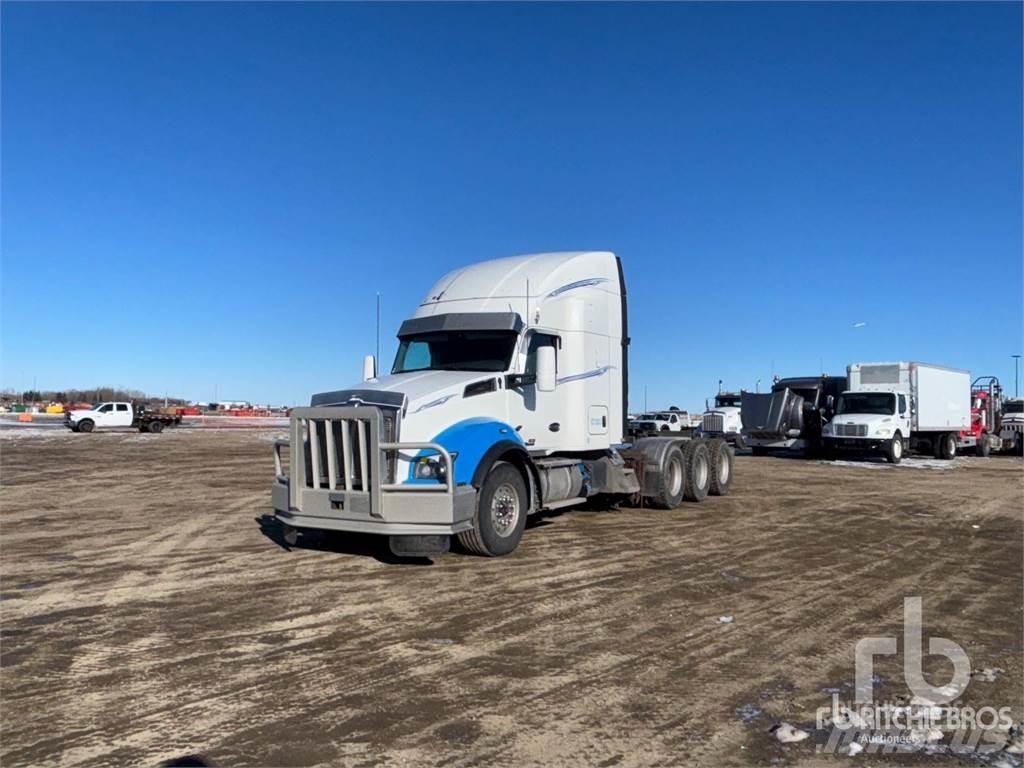 Kenworth T880 Motrici e Trattori Stradali