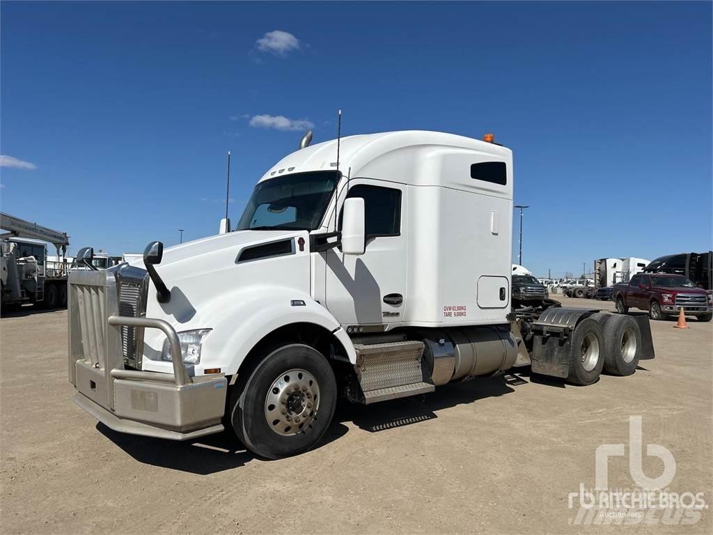 Kenworth T880 Motrici e Trattori Stradali