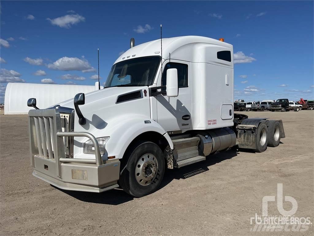 Kenworth T880 Motrici e Trattori Stradali
