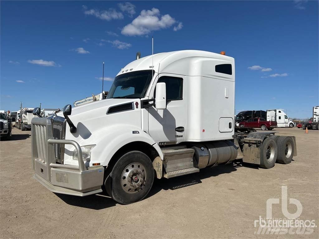 Kenworth T880 Motrici e Trattori Stradali