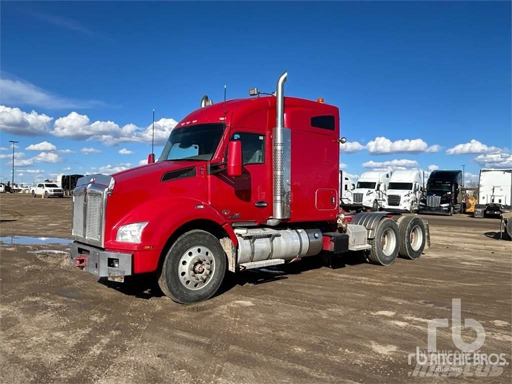 Kenworth T880 Motrici e Trattori Stradali