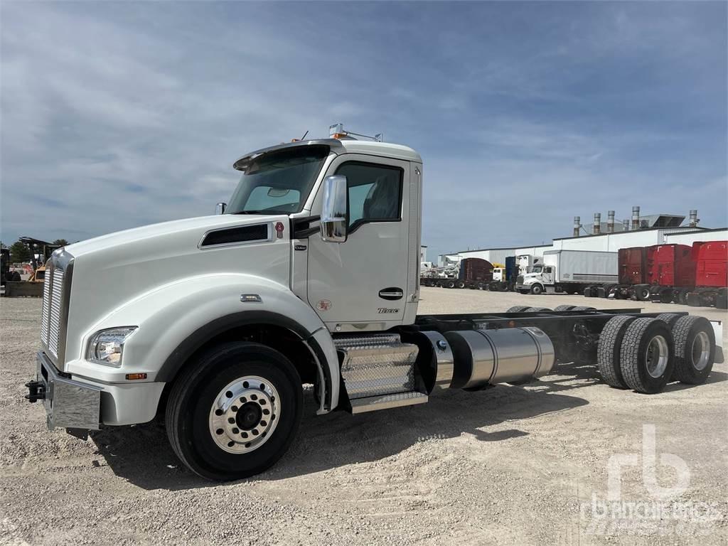 Kenworth T880 Autocabinati
