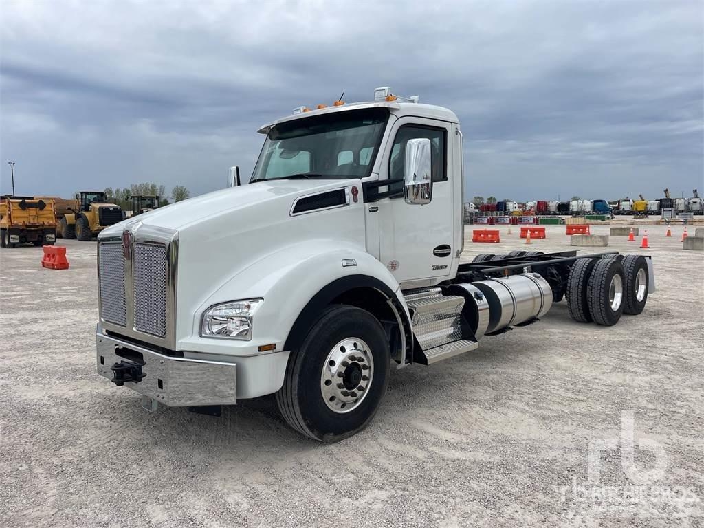 Kenworth T880 Autocabinati