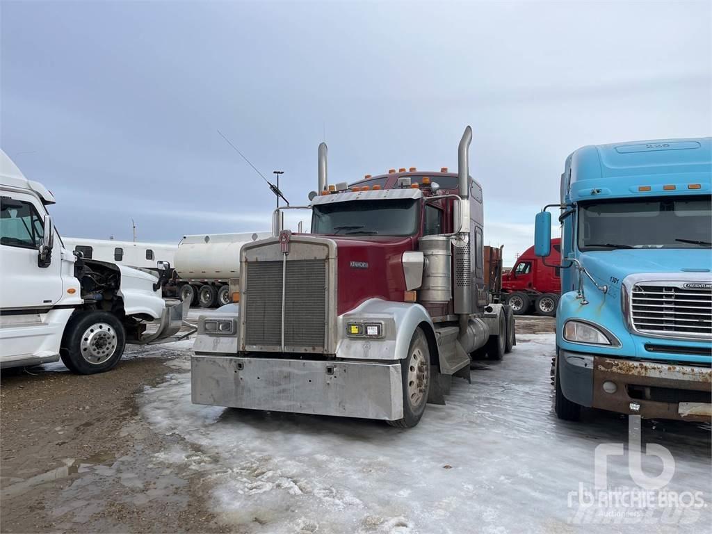 Kenworth W900 Motrici e Trattori Stradali