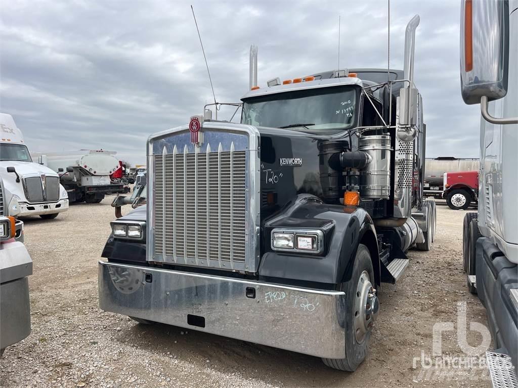 Kenworth W900 Motrici e Trattori Stradali
