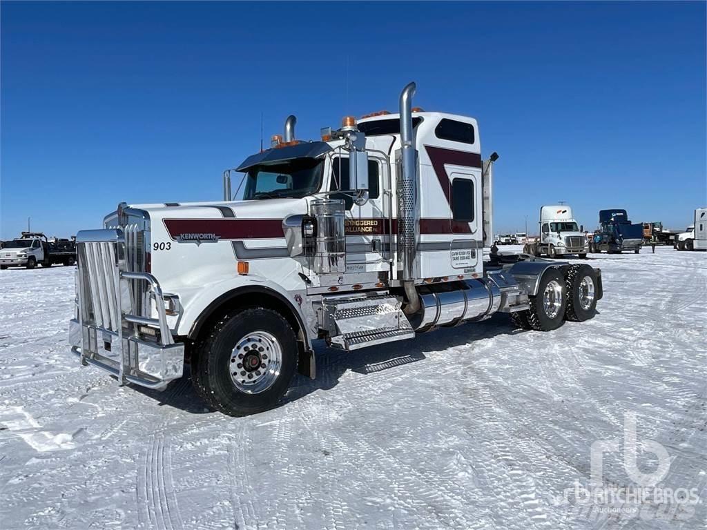 Kenworth W900 Motrici e Trattori Stradali
