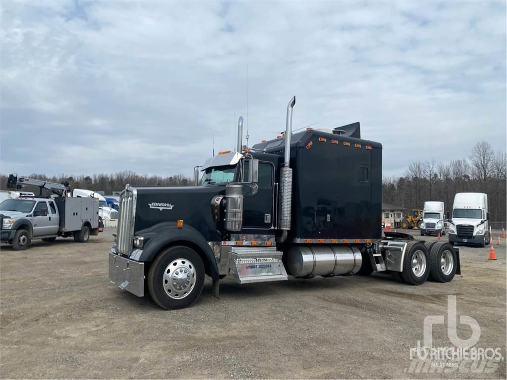 Kenworth W900 Motrici e Trattori Stradali