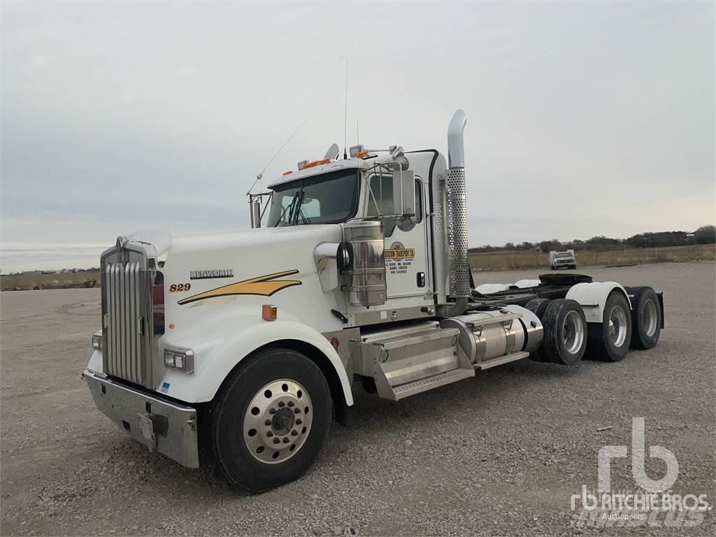 Kenworth W900 Motrici e Trattori Stradali