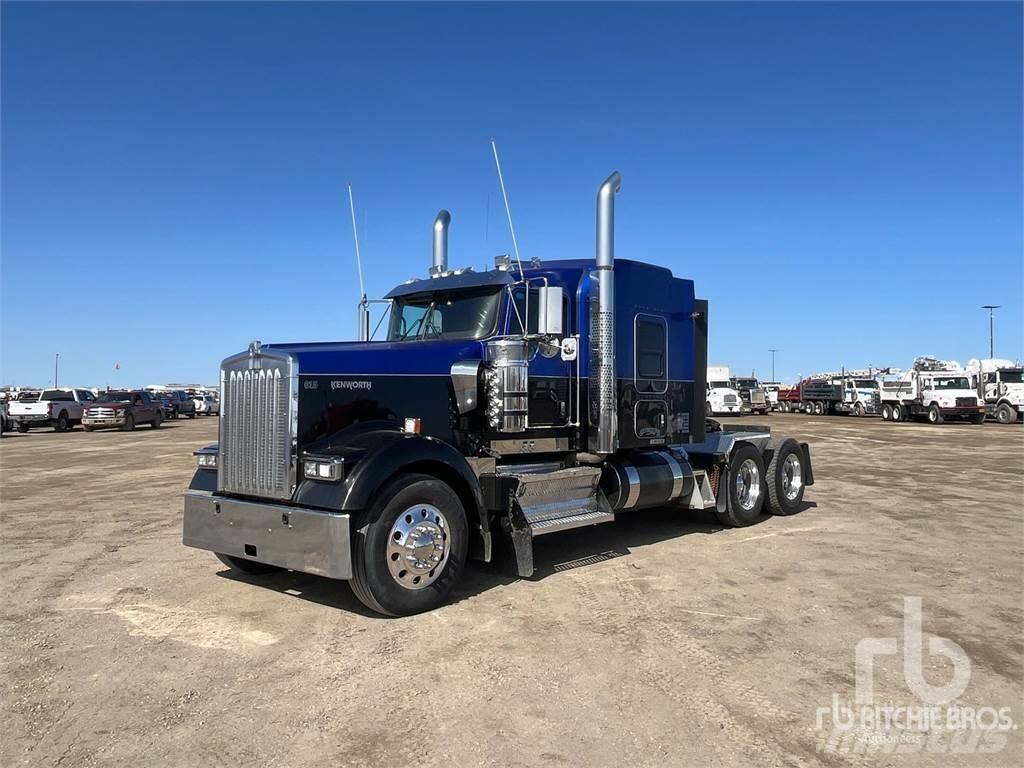 Kenworth W900 Motrici e Trattori Stradali
