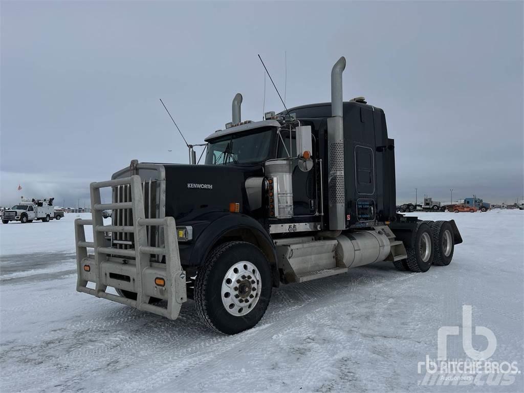 Kenworth W900 Motrici e Trattori Stradali