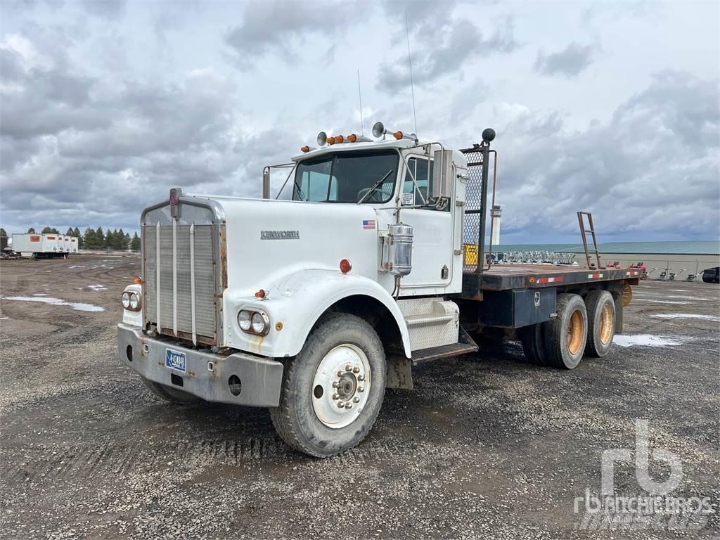 Kenworth W900 Camion con sponde ribaltabili
