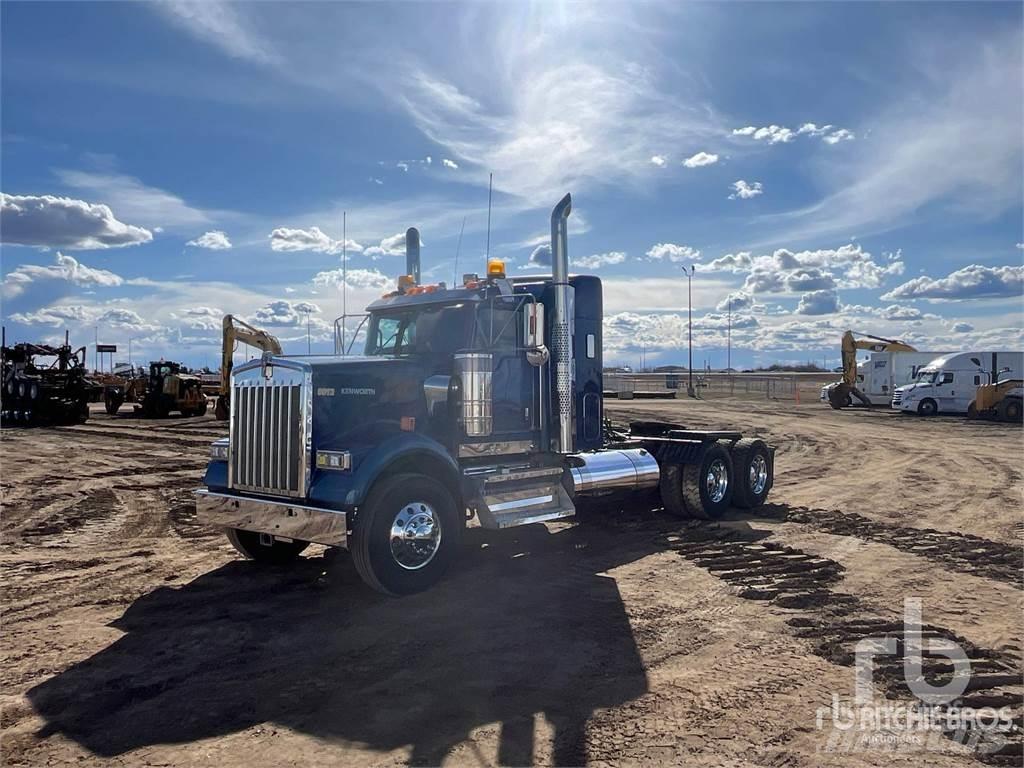 Kenworth W900 Motrici e Trattori Stradali