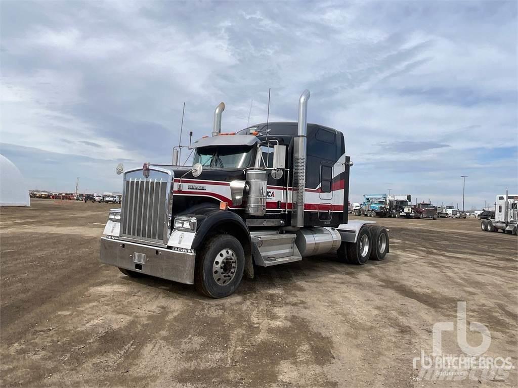 Kenworth W900 Motrici e Trattori Stradali