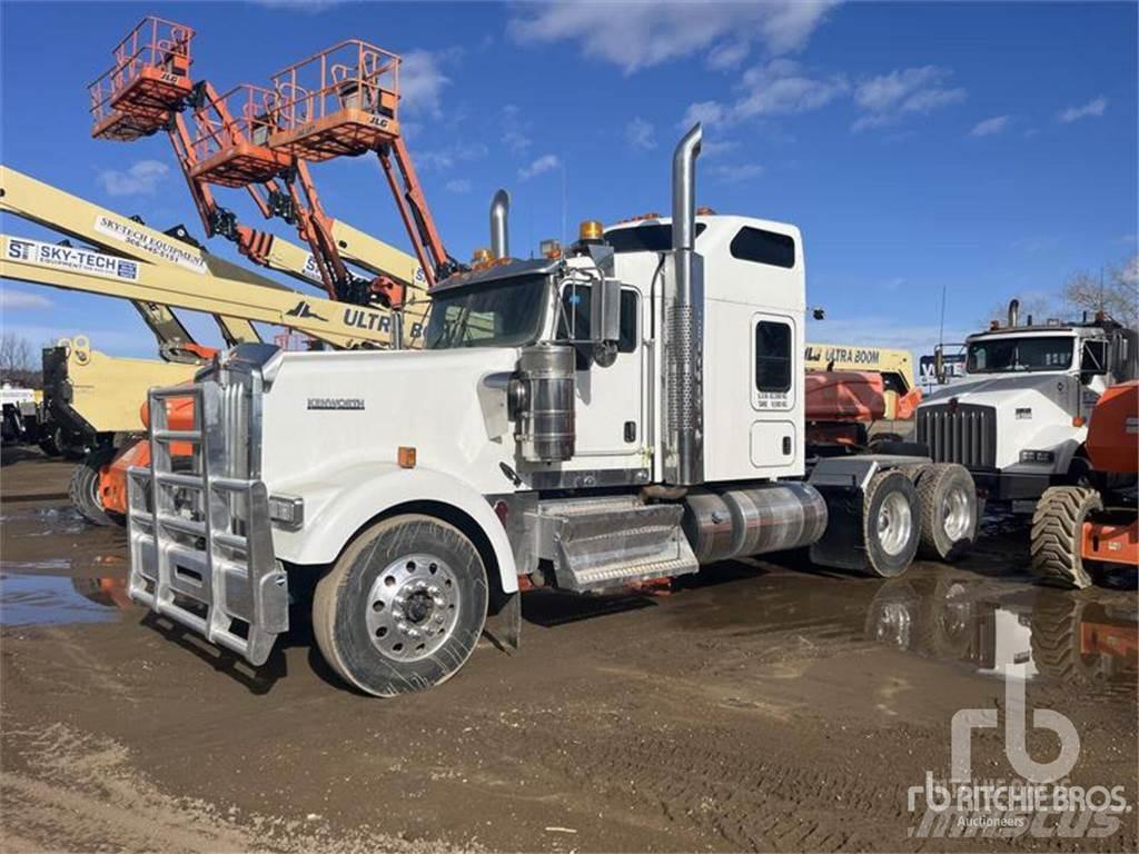 Kenworth W900 Motrici e Trattori Stradali