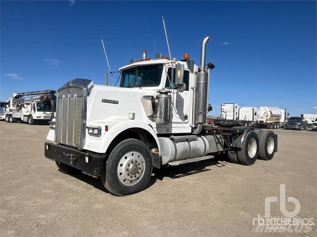 Kenworth W900 Motrici e Trattori Stradali