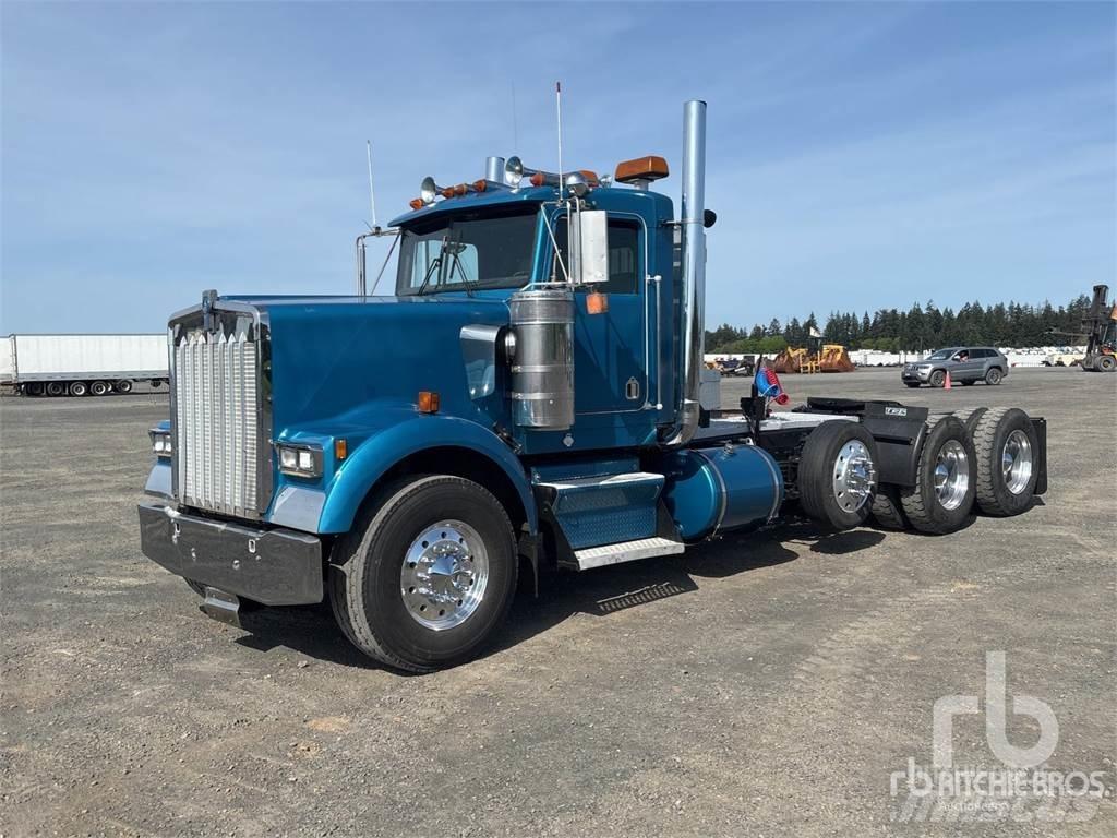 Kenworth W900 Motrici e Trattori Stradali