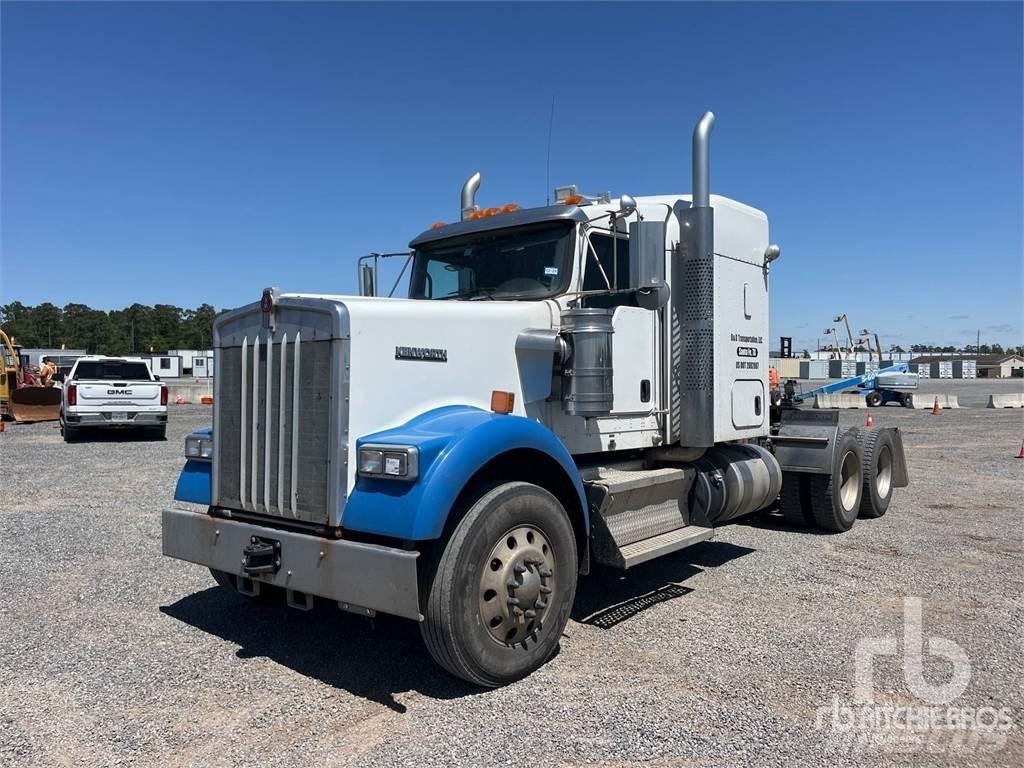 Kenworth W900L Motrici e Trattori Stradali