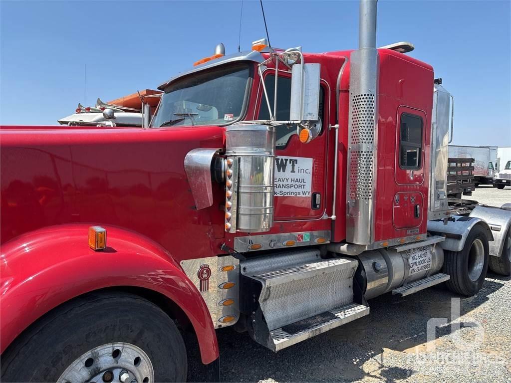 Kenworth W900L Motrici e Trattori Stradali