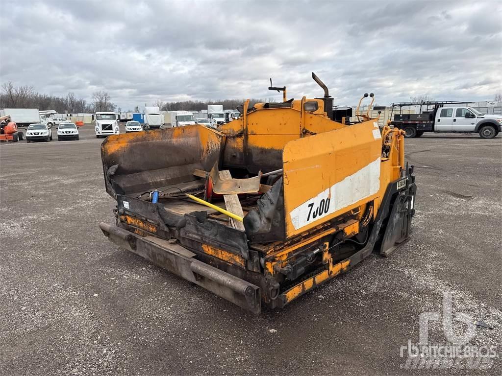 LeeBoy L7000T Finitrici