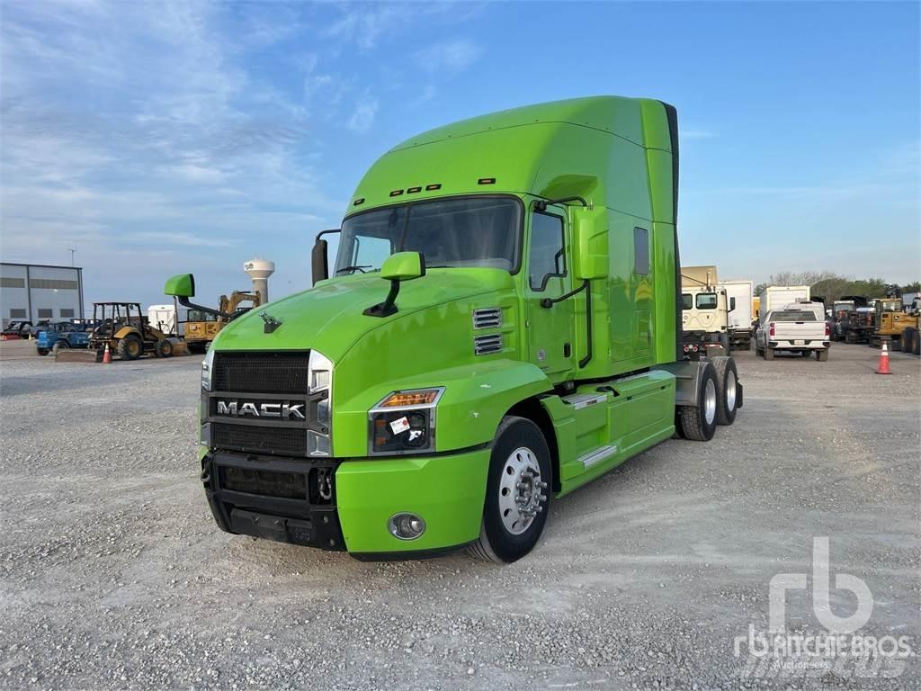 Mack AN64T Motrici e Trattori Stradali