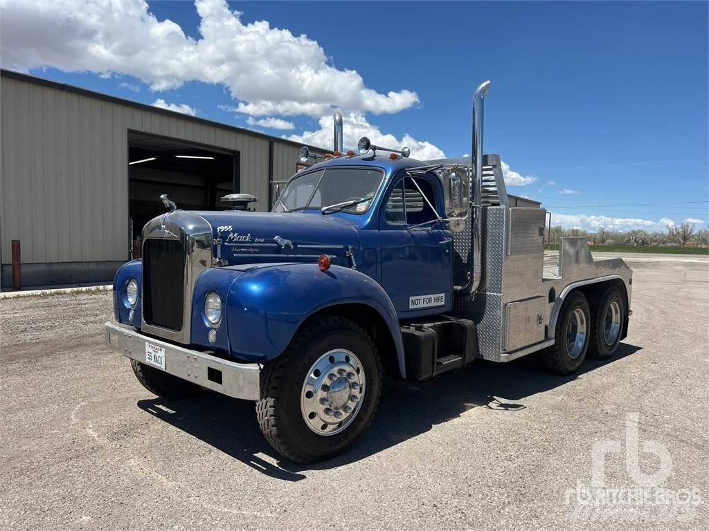 Mack B61 Camion con sponde ribaltabili