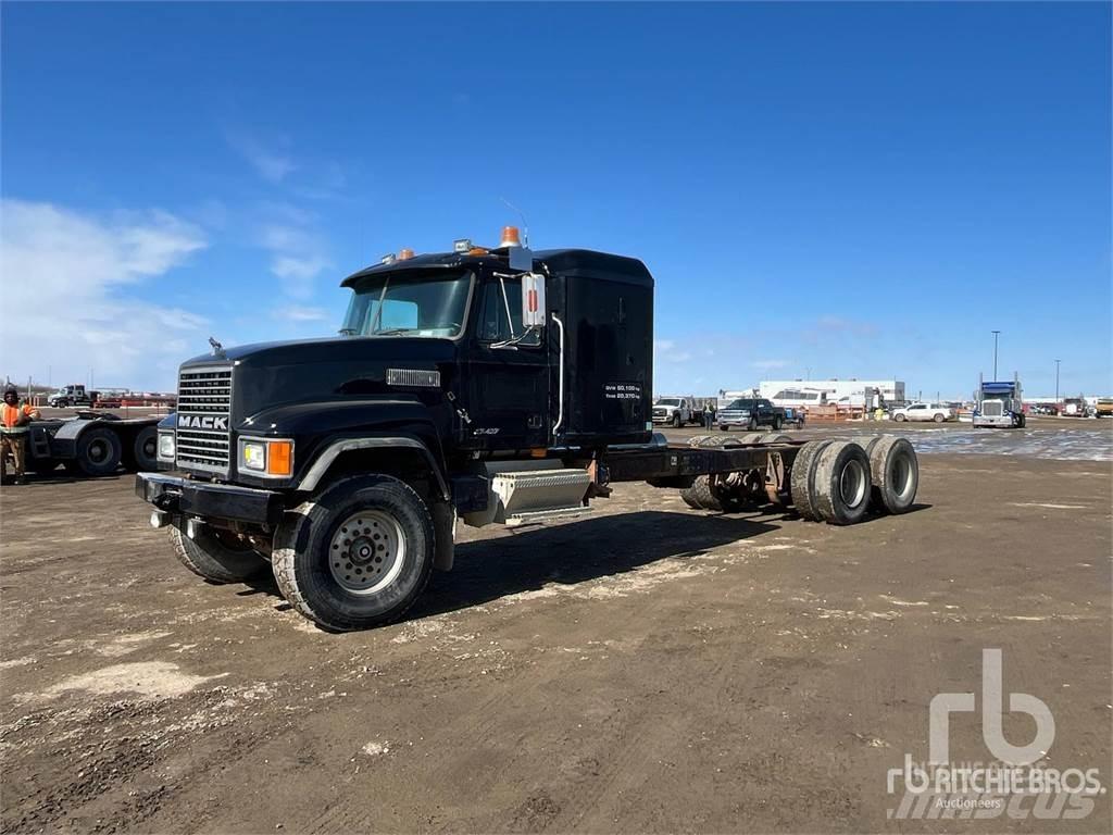 Mack CH613 Autocabinati