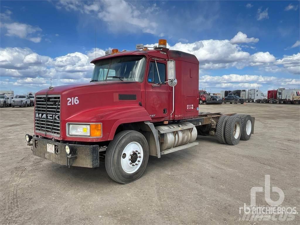 Mack CH613 Autocabinati