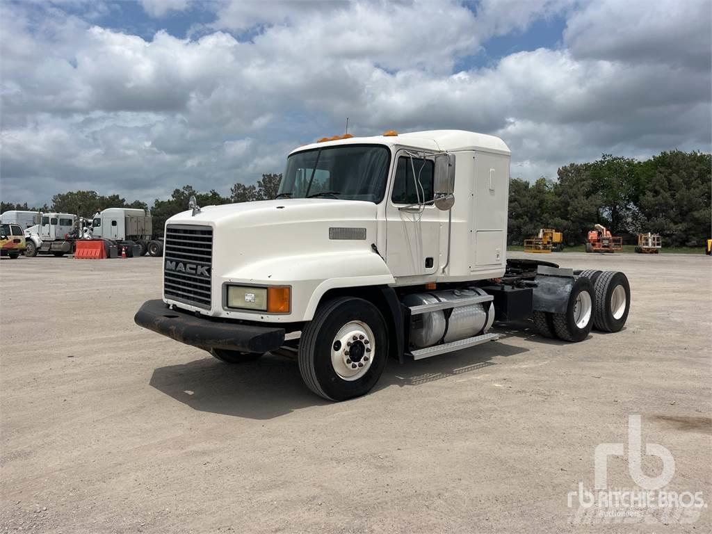 Mack CH613 Motrici e Trattori Stradali