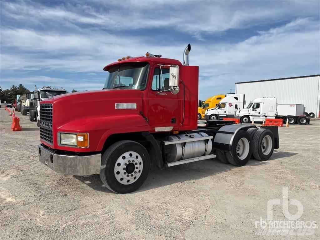 Mack CH613 Motrici e Trattori Stradali